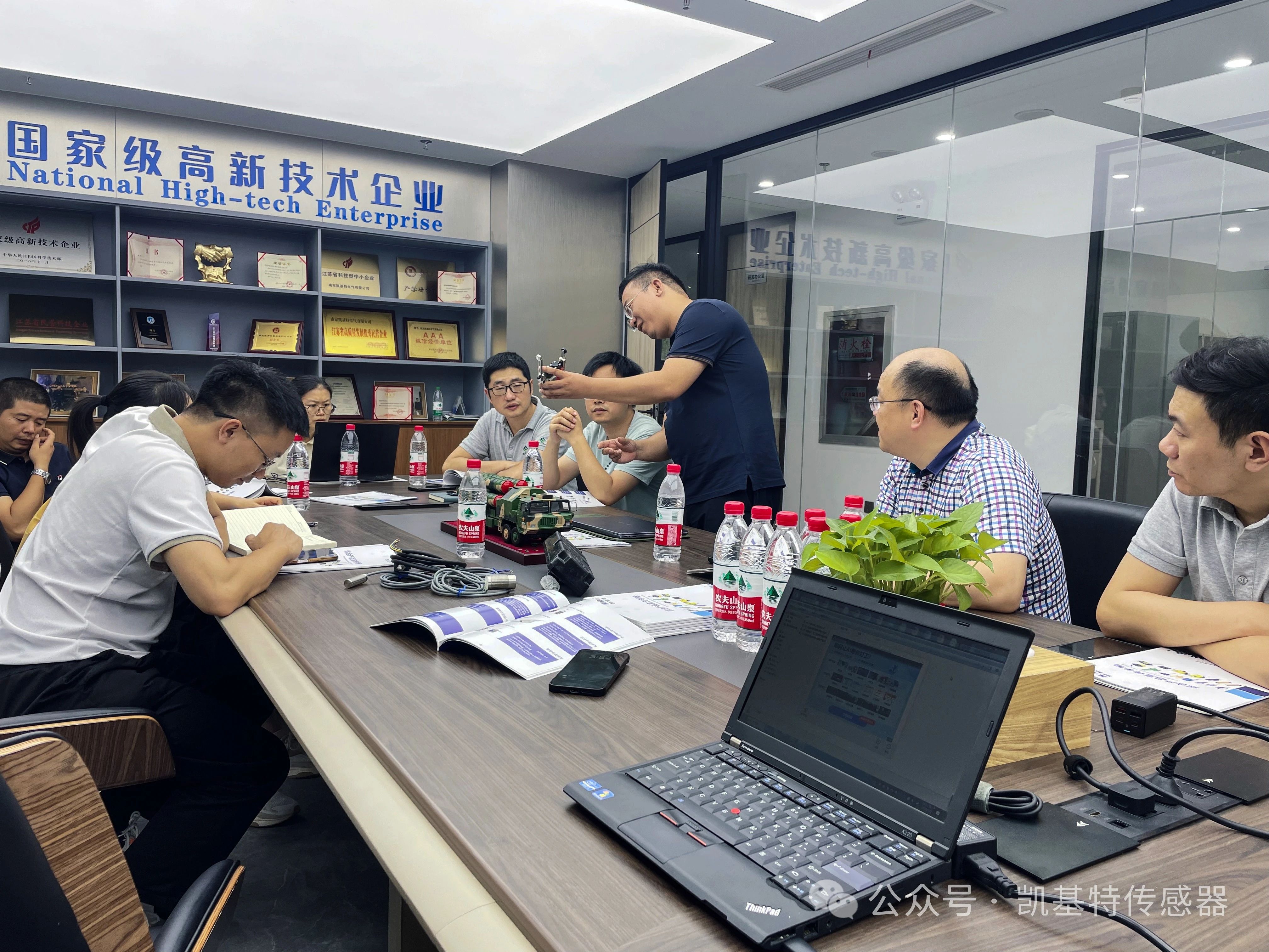 企業(yè)動態(tài) | 長江三峽集團和葛洲壩集團領(lǐng)導一行到訪南京凱基特 企業(yè)動態(tài) | 長江三峽集團和葛洲壩集團領(lǐng)導一行到訪南京凱基特